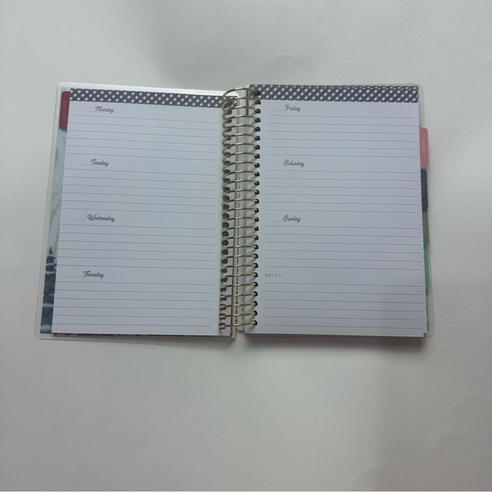 Michaels Recollections Holiday Keepsake Planner - Picture 6 of 14